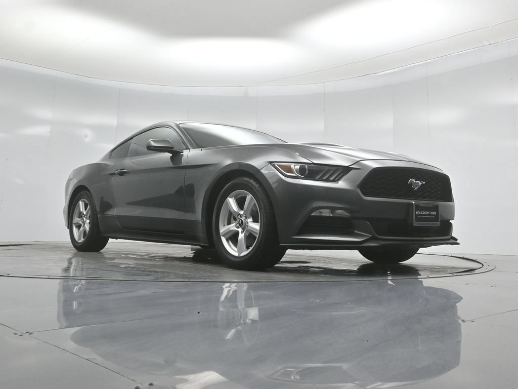 Certified 2017 Ford Mustang Coupe RWD image 43