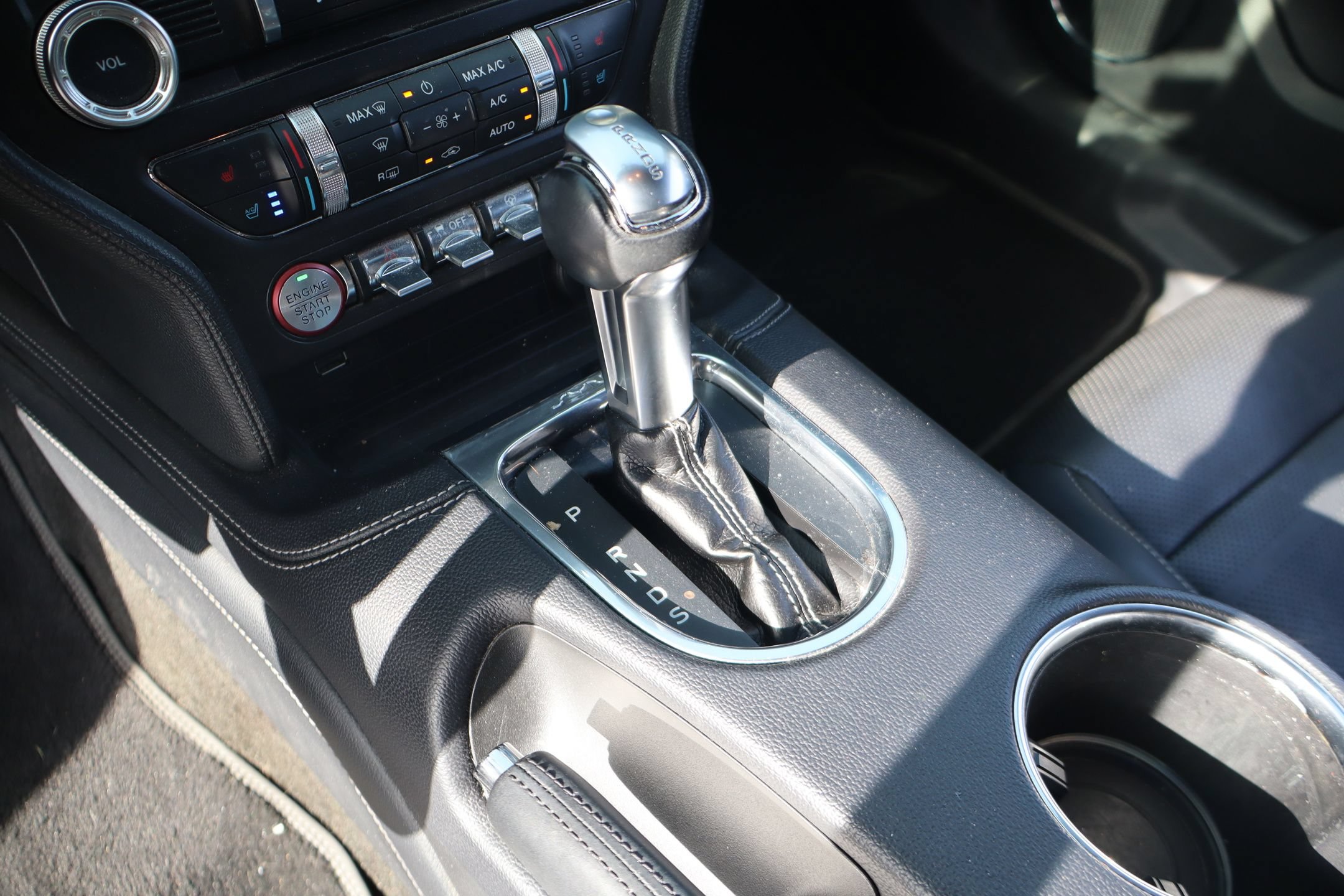 Certified 2018 Ford Mustang Premium w/ Equipment Group 201A RWD image 18