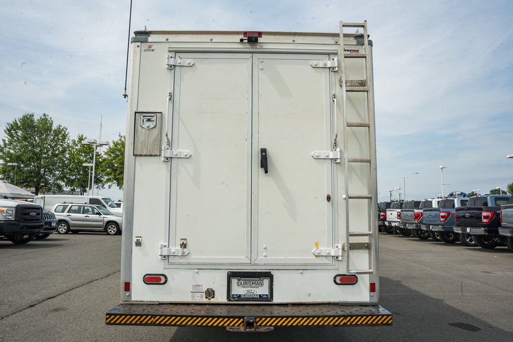 Certified 2021 Ford E-350 and Econoline 350 Super Duty w/ Power Windows & Locks Group RWD image 6