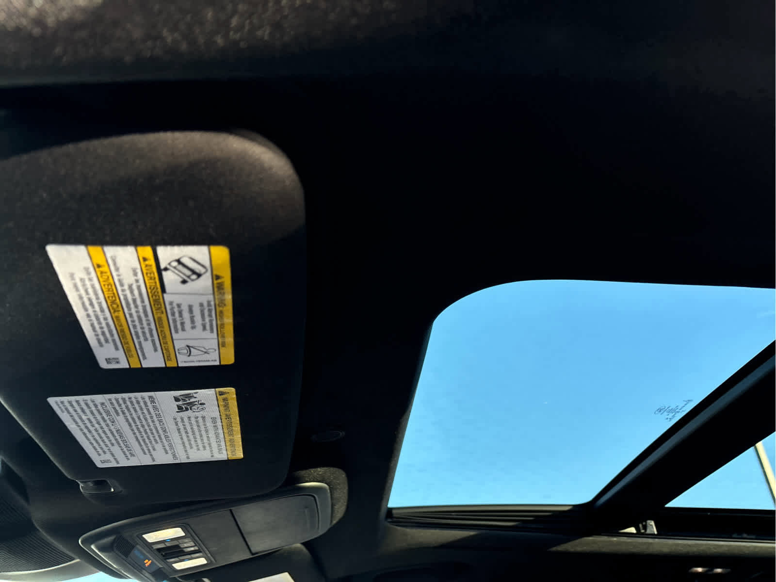 Certified 2023 Ford Explorer ST-Line w/ Class IV Trailer Tow Package image 15