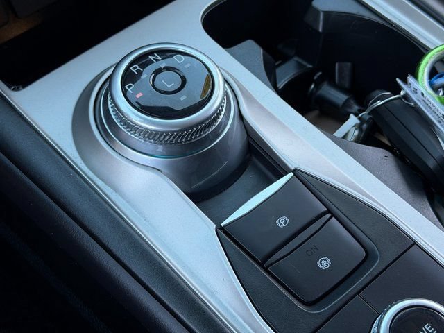Certified 2024 Ford Explorer XLT AWD/4WD image 18