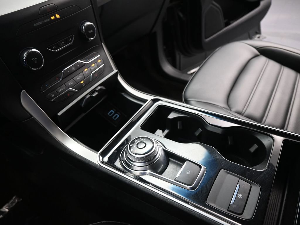 Certified 2020 Ford Edge SEL w/ Convenience Package image 46