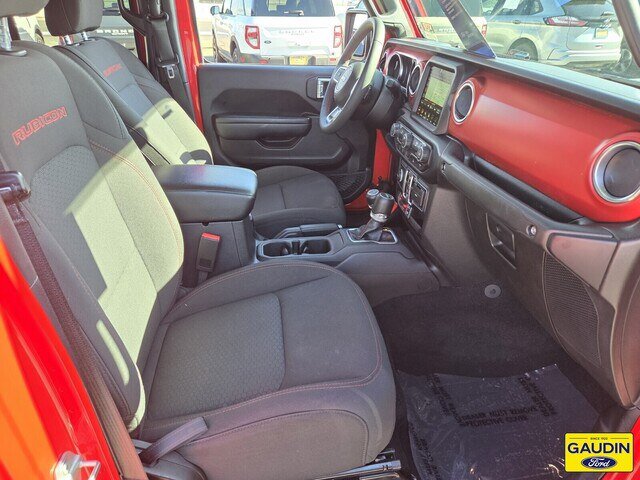 Used 2023 Jeep Gladiator Rubicon w/ Dual Top Group AWD/4WD image 16
