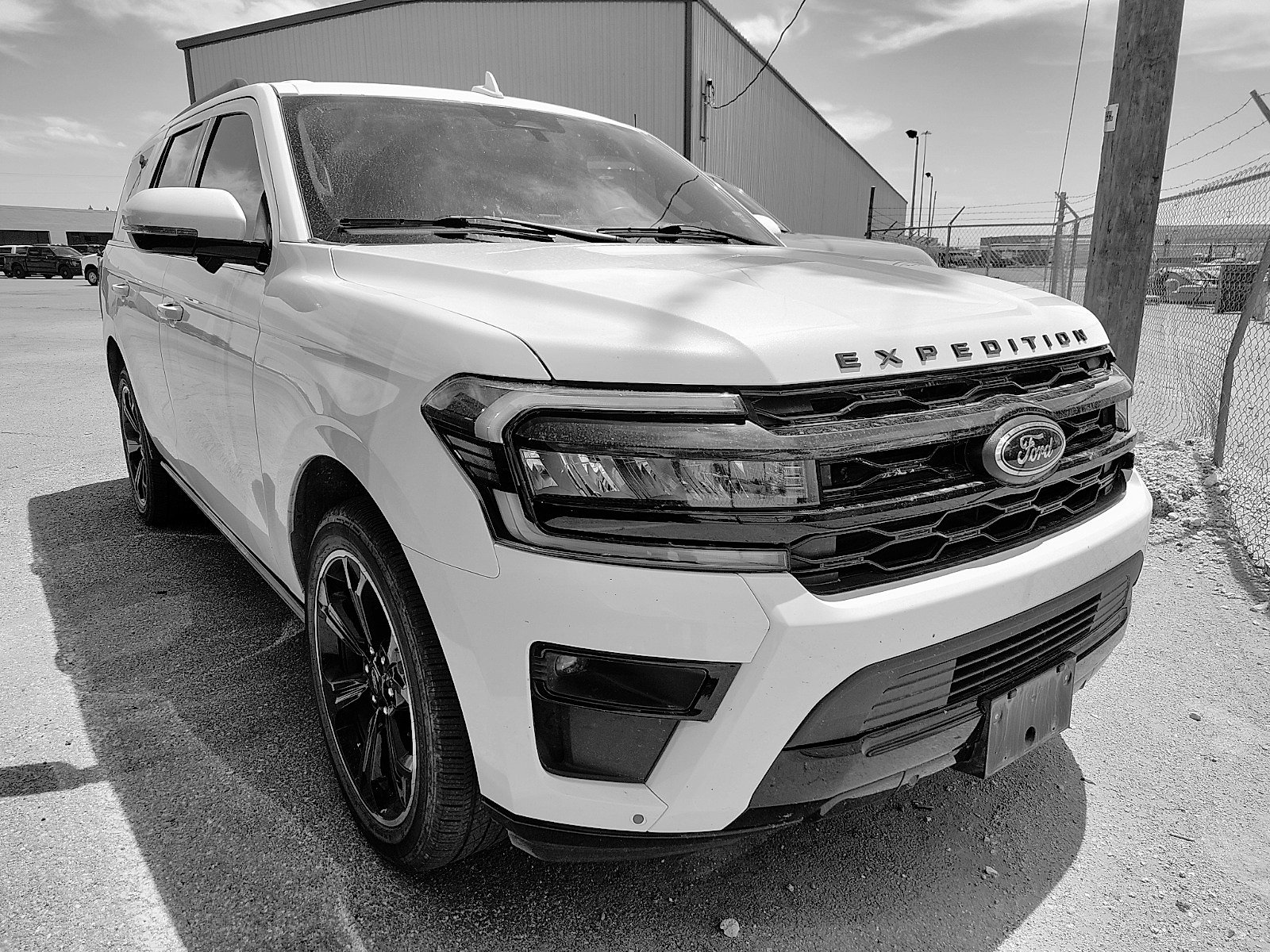 Certified 2023 Ford Expedition Limited image 1