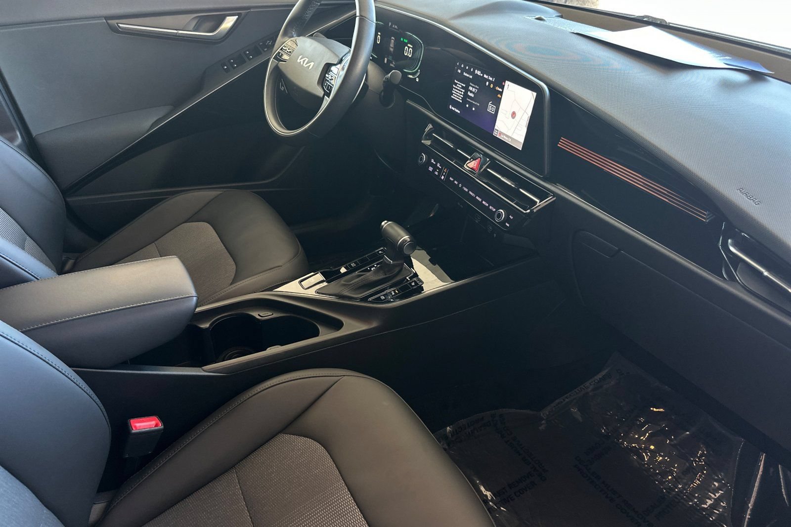 Used 2023 Kia Niro EX FWD image 15