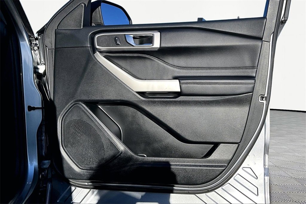 Certified 2022 Ford Explorer XLT image 24