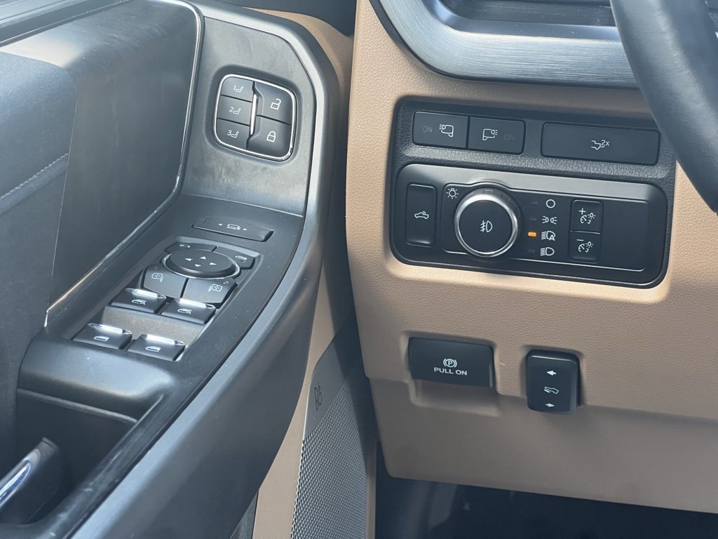 Certified 2024 Ford F250 Lariat w/ Lariat Ultimate Package image 19