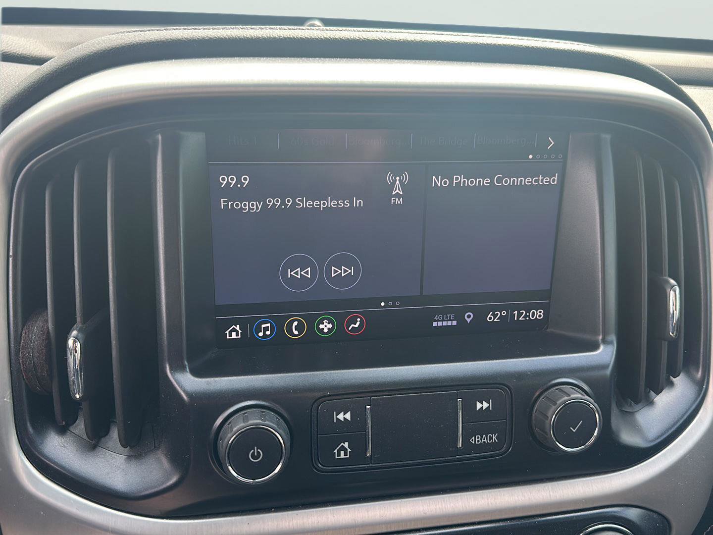 Used 2020 GMC Canyon SLE w/ Elevation Edition image 16