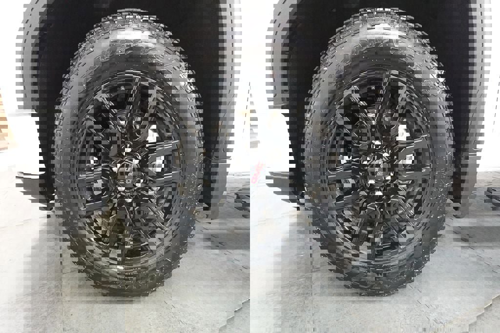 Used 2025 GMC Sierra 1500 Elevation w/ X31 Off-Road Package image 34