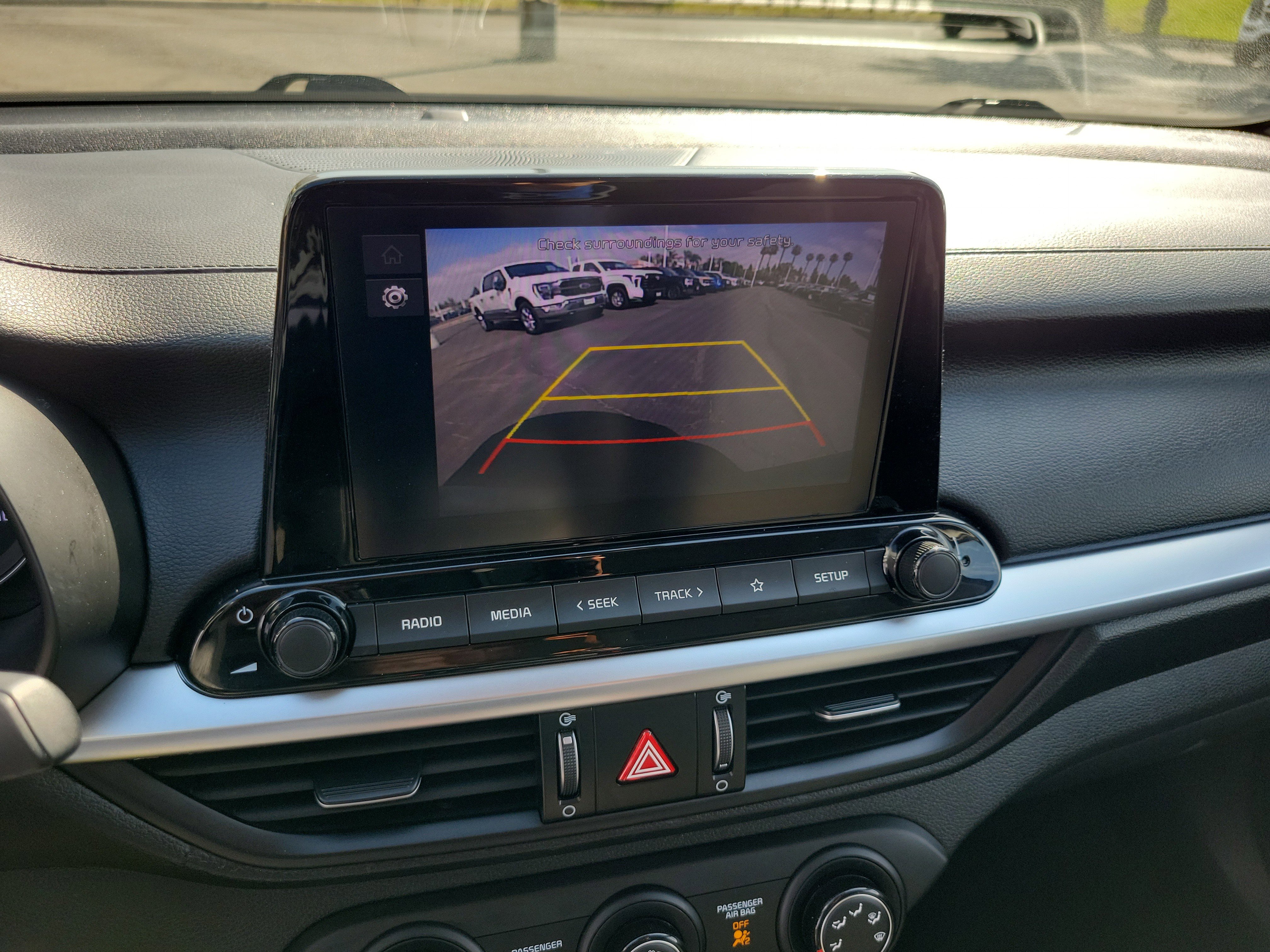 Used 2022 Kia Forte LXS w/ LXS Technology Package FWD image 9