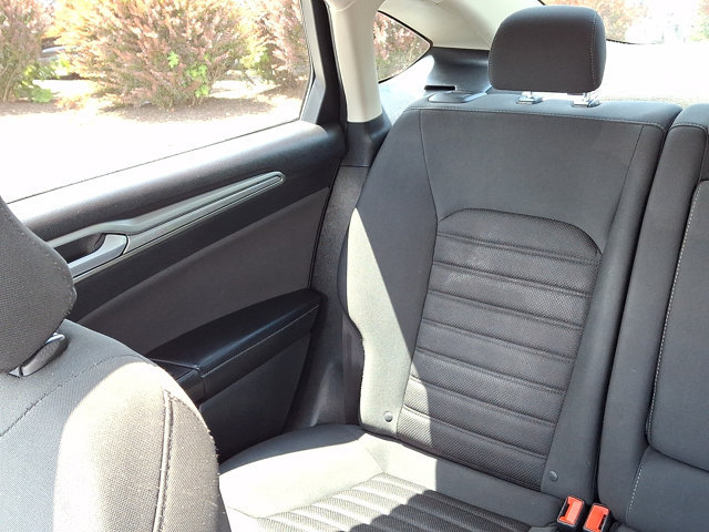 Certified 2019 Ford Fusion SE FWD image 18