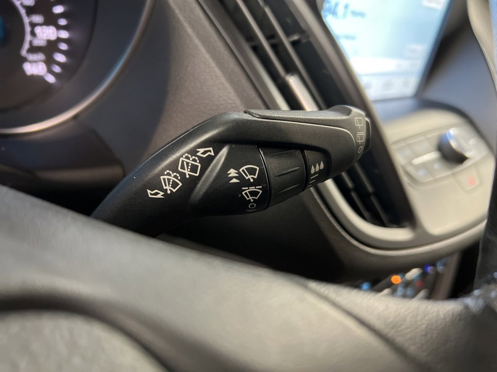 Certified 2018 Ford Escape SEL image 22