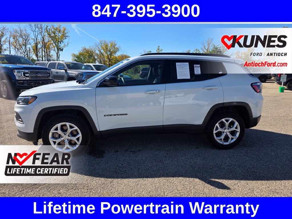 Used 2024 Jeep Compass Latitude AWD/4WD image 6