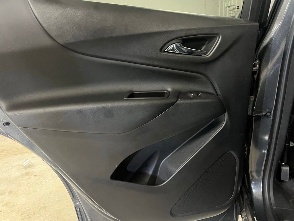 Used 2021 Chevrolet Equinox LT w/ Driver Convenience Package image 35
