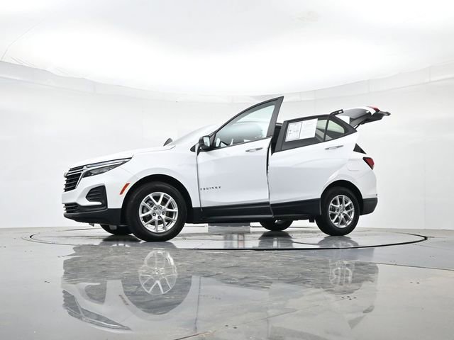 Used 2024 Chevrolet Equinox LS w/ LS Convenience Package FWD image 52