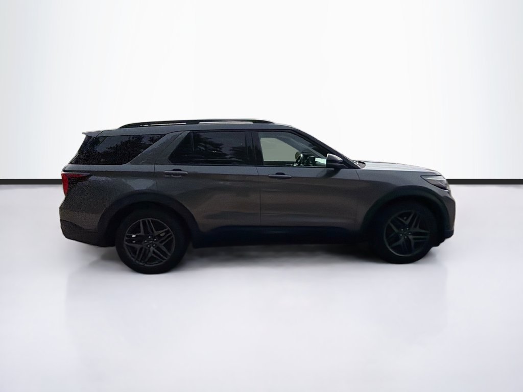 Certified 2025 Ford Explorer ST w/ Sun And Sound Package AWD/4WD image 4
