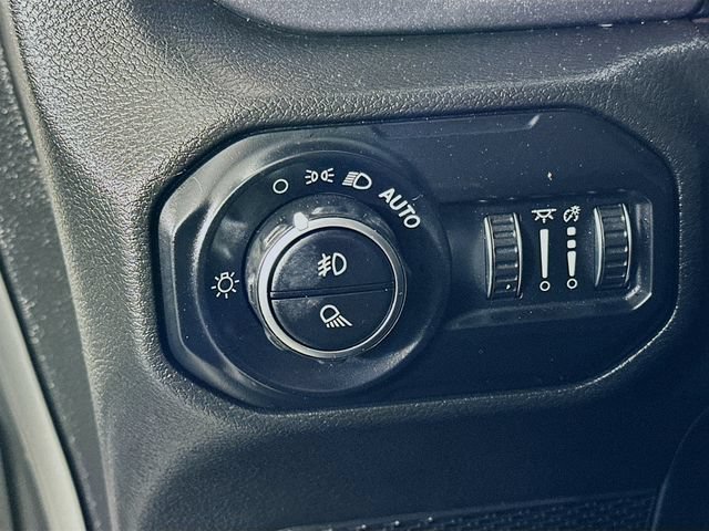 Used 2022 Jeep Gladiator Mojave w/ LED Lighting Group AWD/4WD image 16