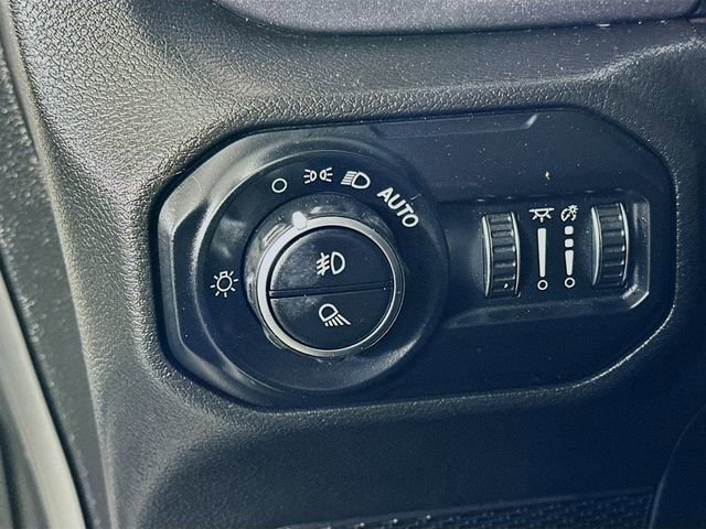 Used 2022 Jeep Gladiator Mojave w/ LED Lighting Group AWD/4WD image 16