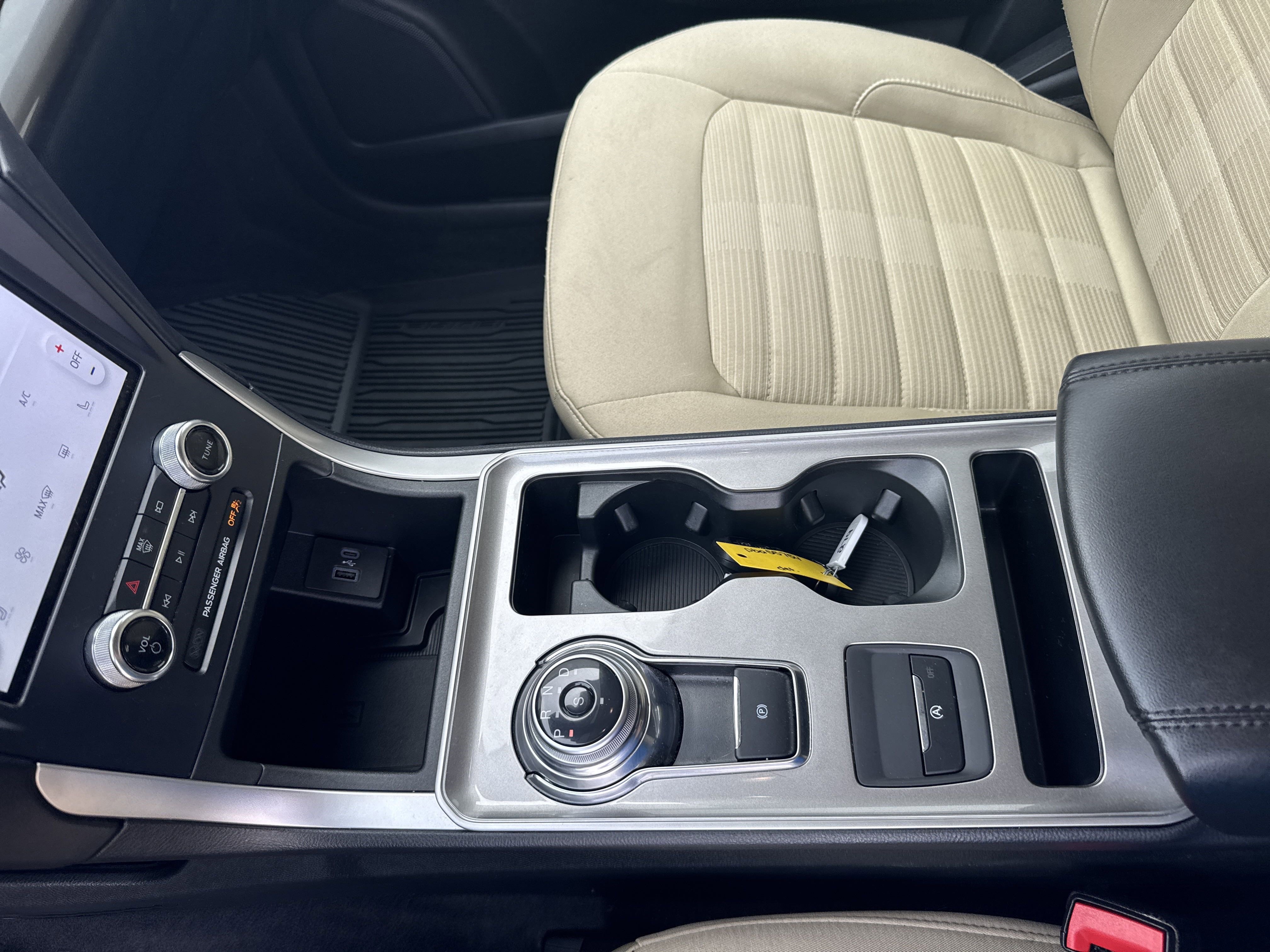 Certified 2023 Ford Edge SEL w/ Convenience Package image 38