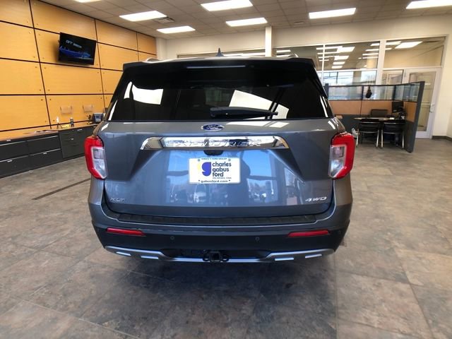 Certified 2022 Ford Explorer XLT w/ Equipment Group 202A image 6