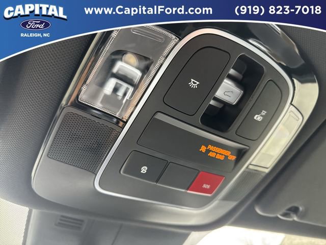 Used 2022 Hyundai Santa Cruz SEL Premium image 34