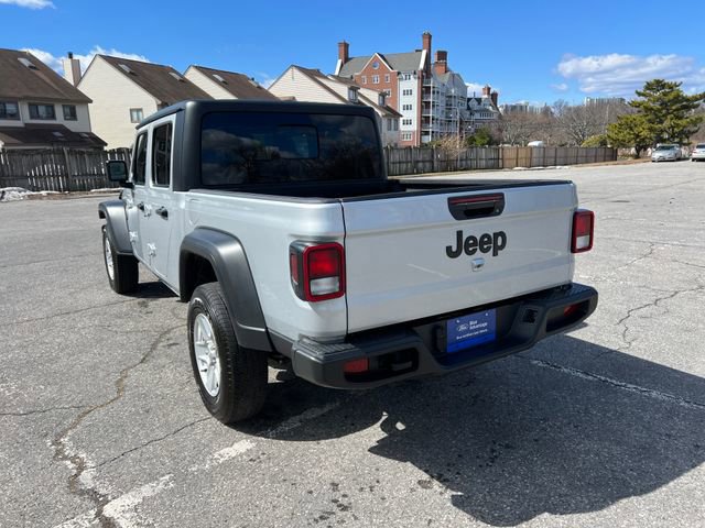 Used 2023 Jeep Gladiator Sport image 5