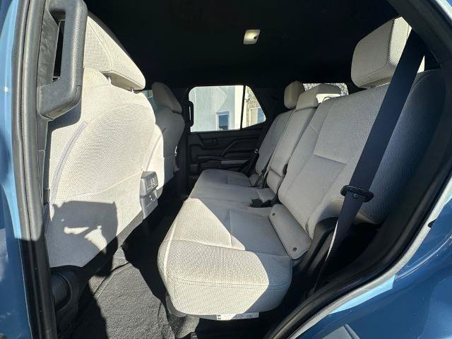 Used 2025 Toyota 4Runner SR5 AWD/4WD image 24