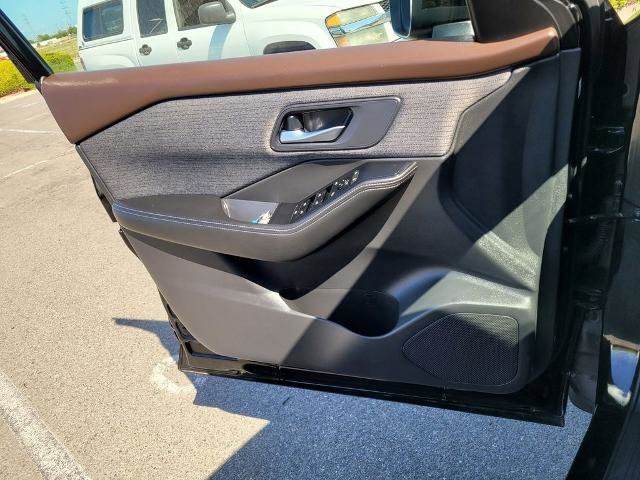 Used 2022 Nissan Rogue SV FWD image 27