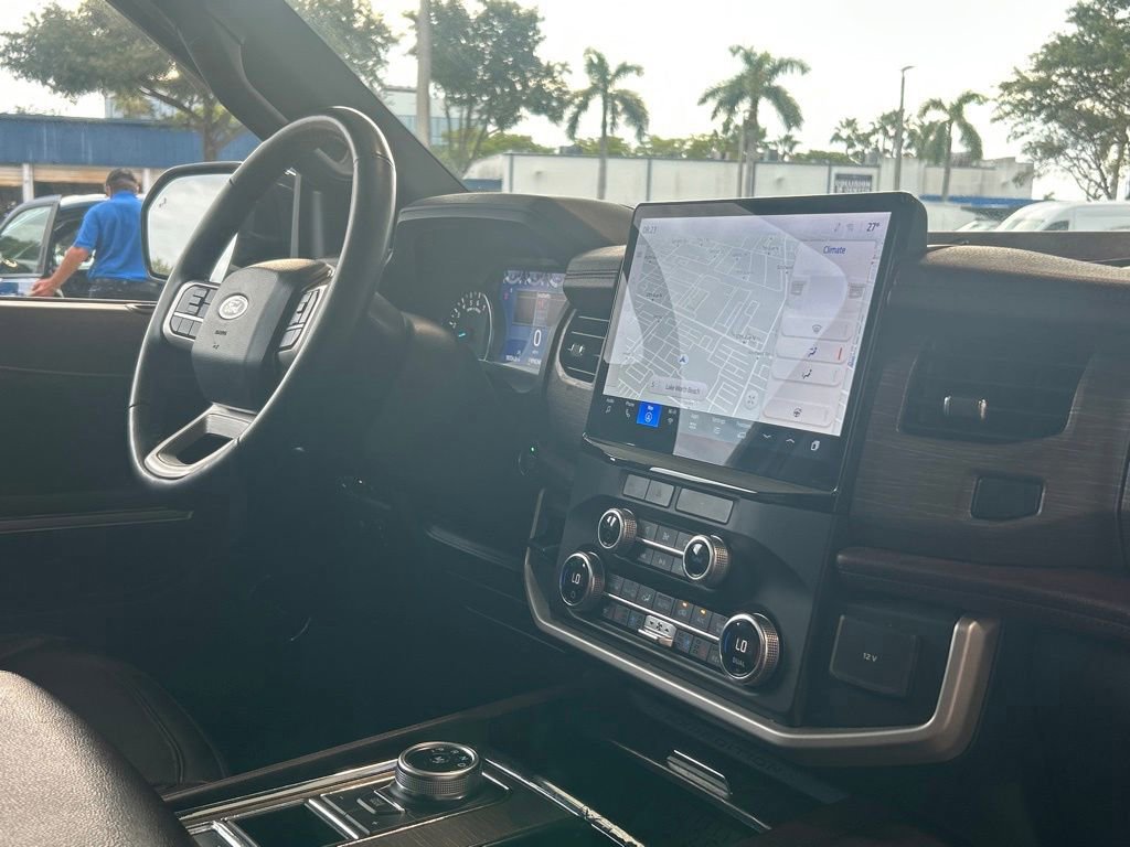 Certified 2024 Ford Expedition Limited image 26