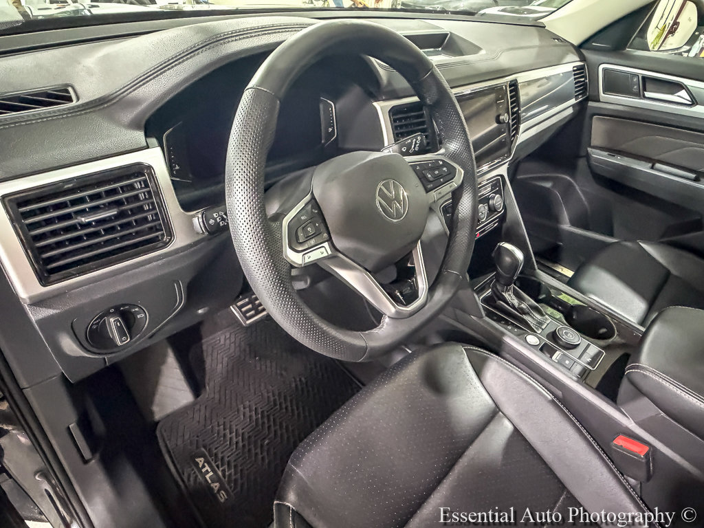 Used 2021 Volkswagen Atlas SEL R-Line w/ MDO Package (Bench Seat) AWD/4WD image 11