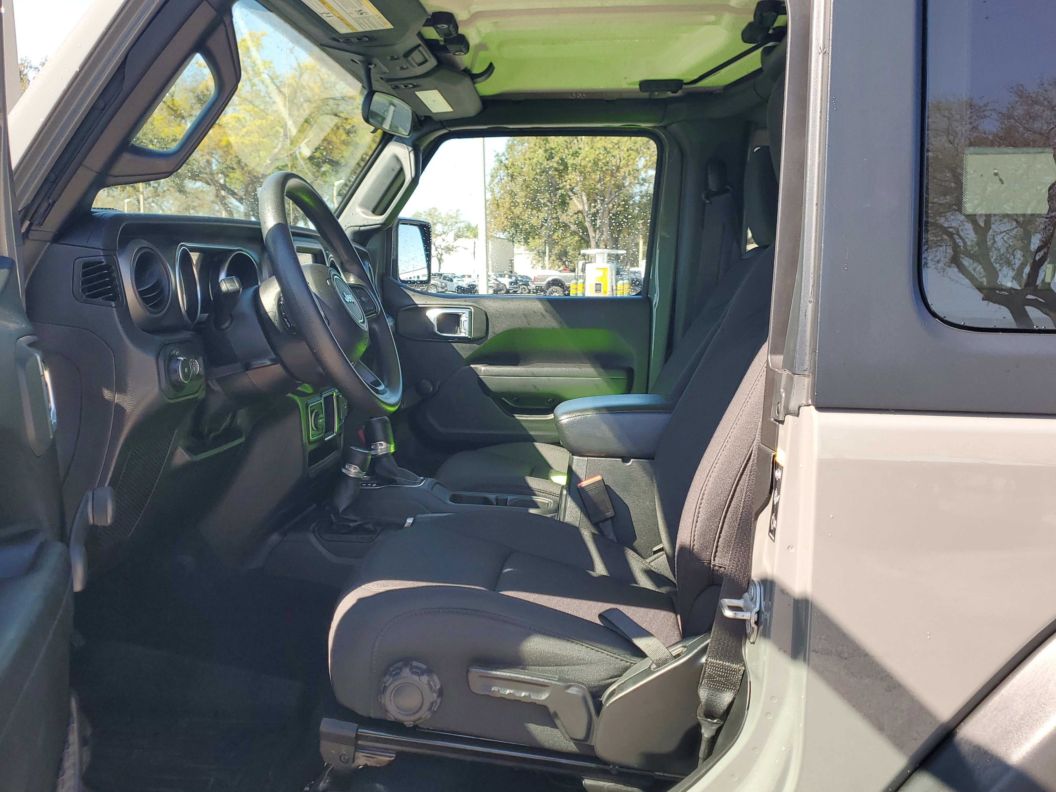 Used 2022 Jeep Wrangler Sport image 13