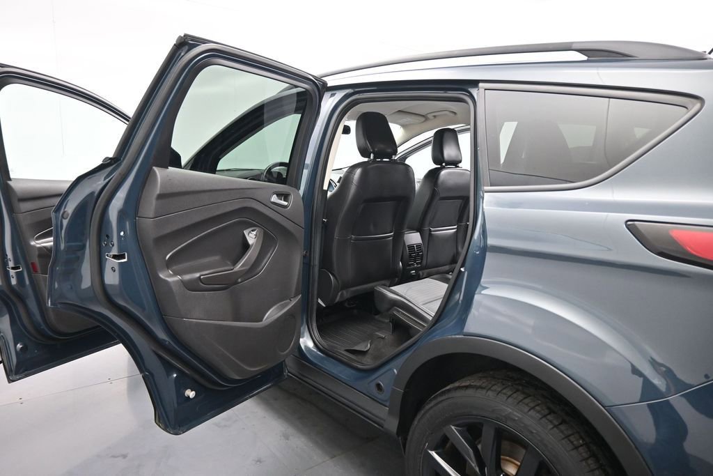 Certified 2019 Ford Escape SE AWD/4WD image 17