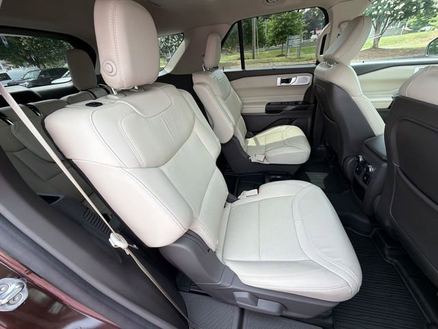 Certified 2020 Ford Explorer Platinum w/ Premium Technology Package AWD/4WD image 31