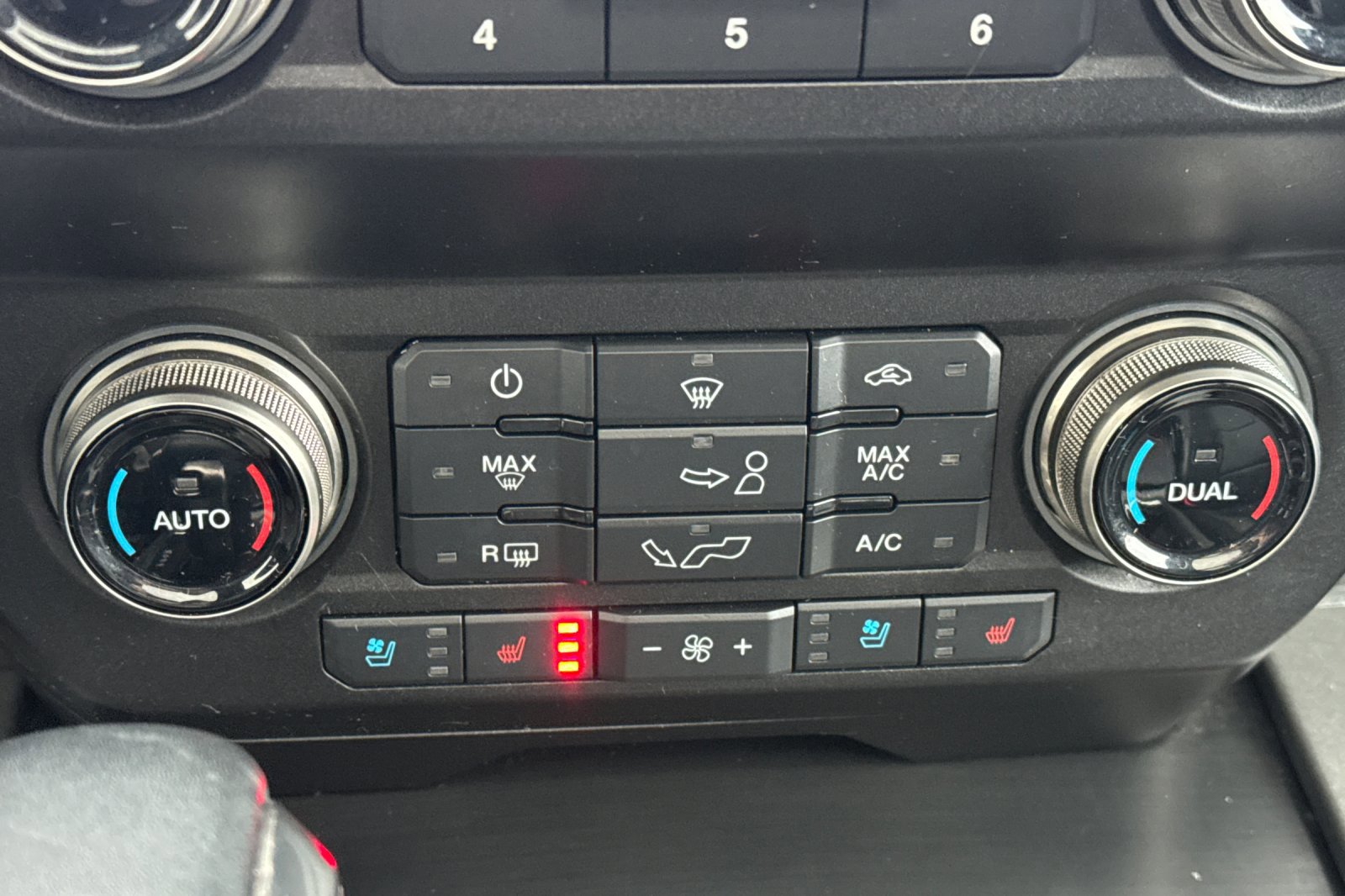 Certified 2020 Ford F150 Raptor w/ Equipment Group 802A Luxury image 20