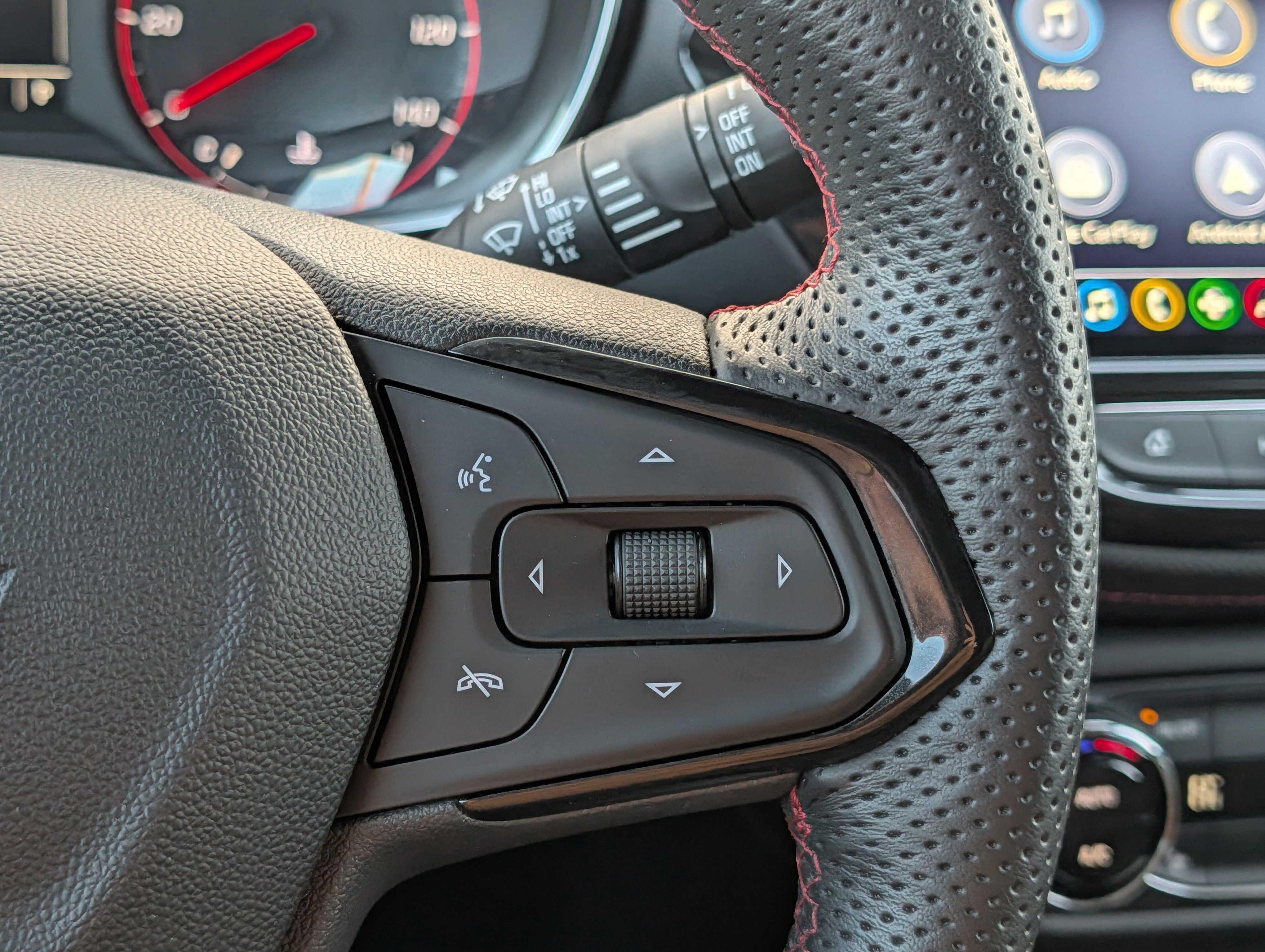 Used 2023 Chevrolet TrailBlazer RS w/ Convenience Package image 29