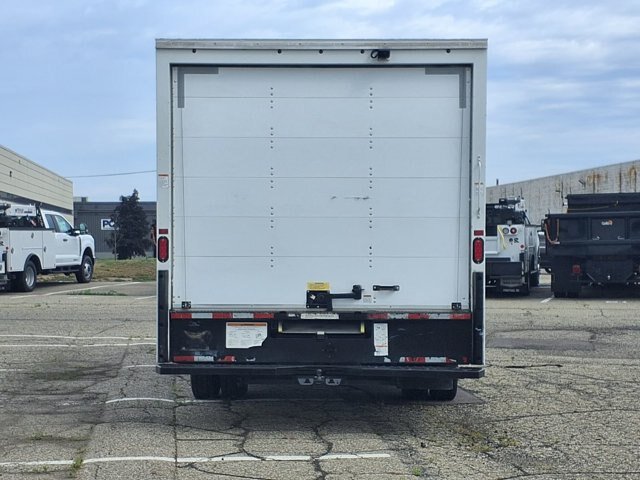Certified 2022 Ford E-350 and Econoline 350 Super Duty RWD image 32
