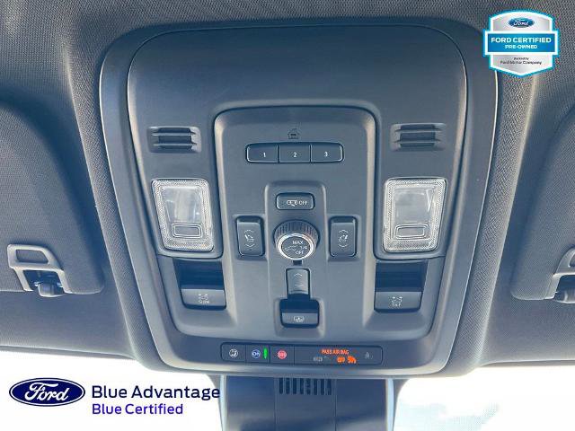 Used 2024 GMC Yukon AT4 w/ Technology Package AWD/4WD image 15