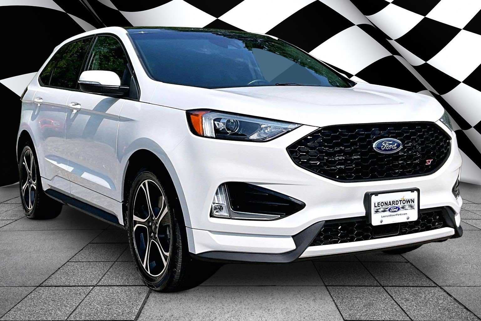 Certified 2020 Ford Edge ST w/ Cold Weather Package AWD/4WD image 11