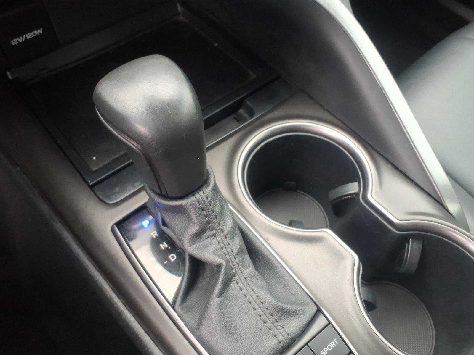 Used 2023 Toyota Camry SE image 19