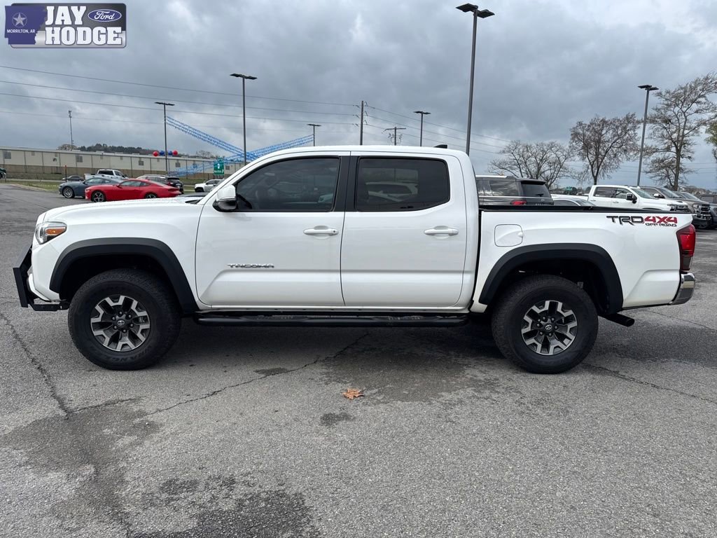 Used 2019 Toyota Tacoma TRD Off-Road image 3