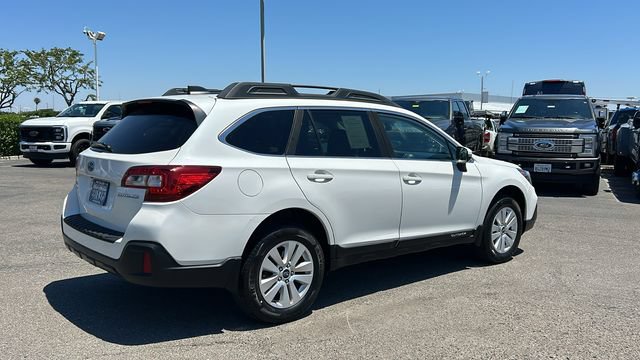 Used 2018 Subaru Outback 2.5i Premium AWD/4WD image 3