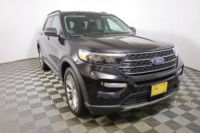 Certified 2024 Ford Explorer XLT w/ Equipment Group 202A AWD/4WD image 4