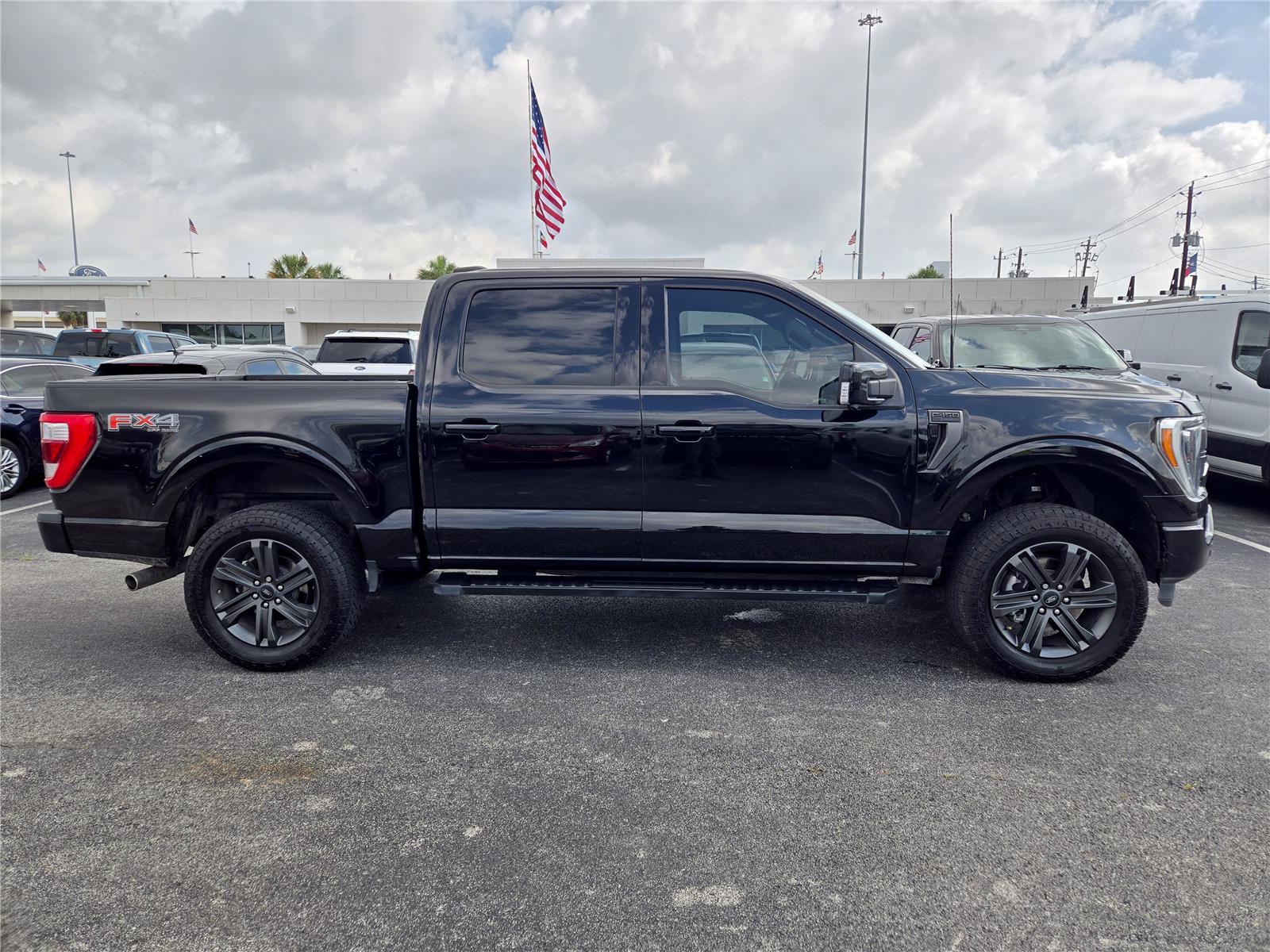 Certified 2023 Ford F150 Lariat w/ Equipment Group 502A High AWD/4WD image 4
