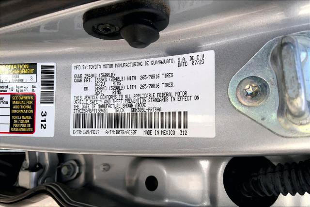 Used 2023 Toyota Tacoma TRD Off-Road AWD/4WD image 34