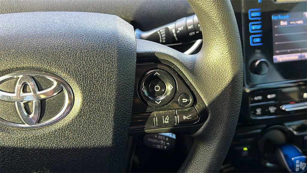 Used 2019 Toyota Prius LE image 19