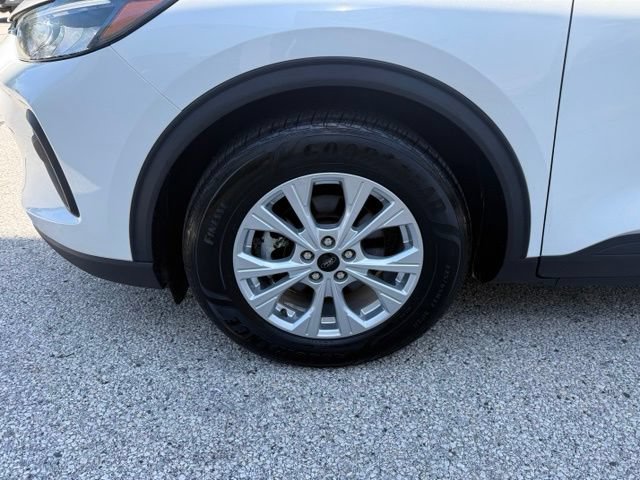 Certified 2023 Ford Escape Active FWD image 50