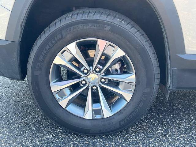 Used 2026 Chevrolet Equinox LT AWD/4WD image 15