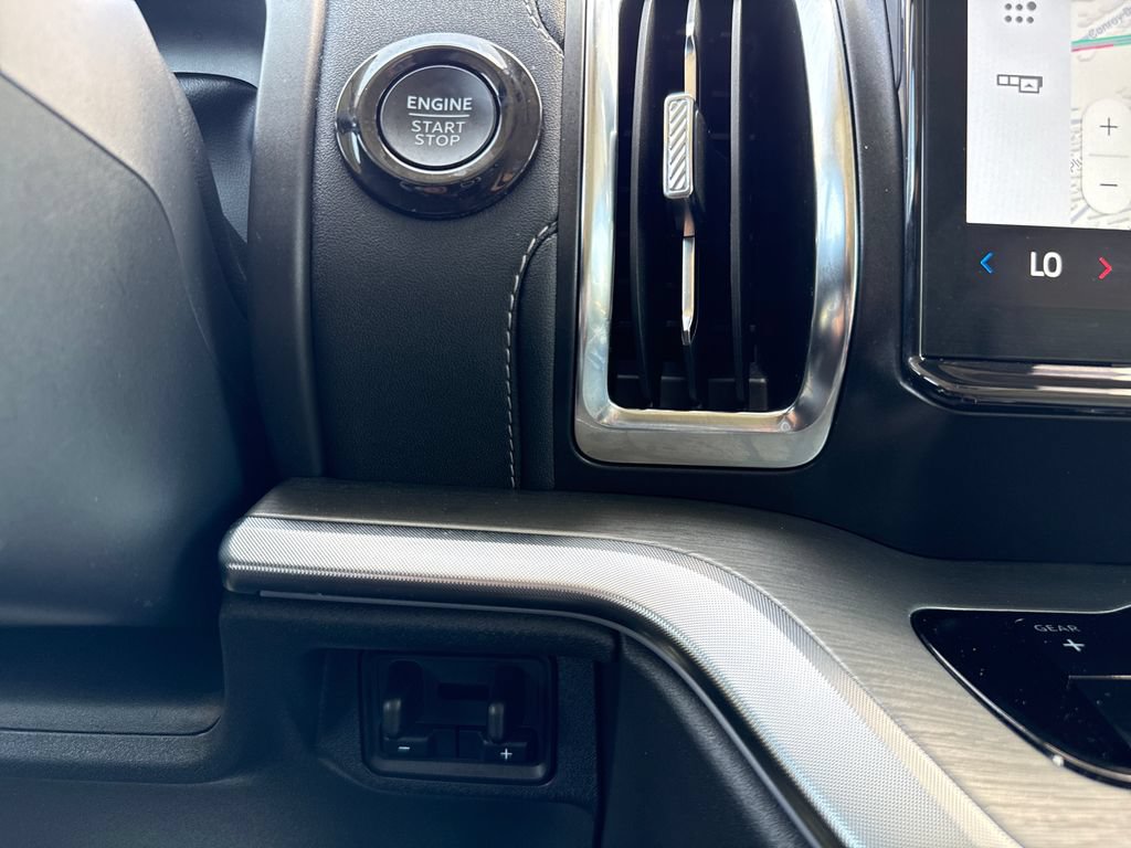 Certified 2025 Ford Expedition Max Platinum AWD/4WD image 29