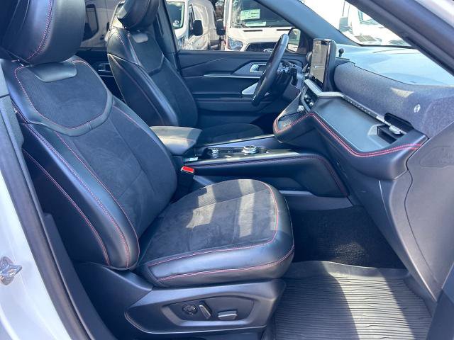 Certified 2025 Ford Explorer ST image 22