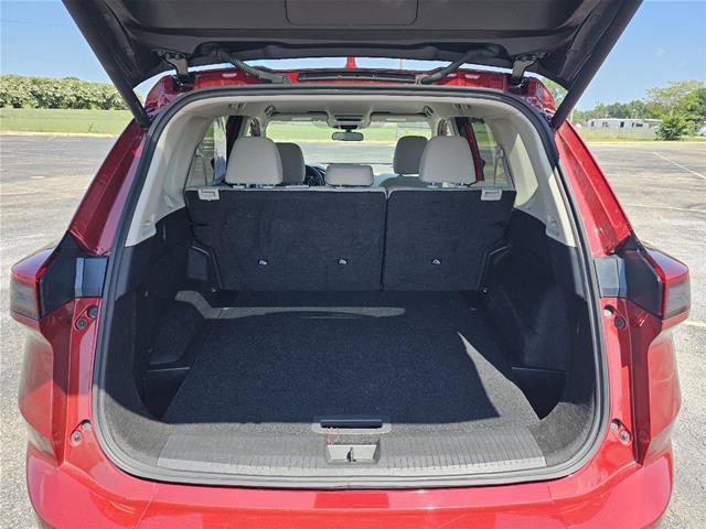 Used 2025 Nissan Rogue SV AWD/4WD image 9